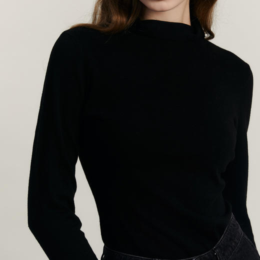 谜底打底针织衫女2023冬新品简约高领修身百搭亲肤毛衫234MZ1851 商品图3