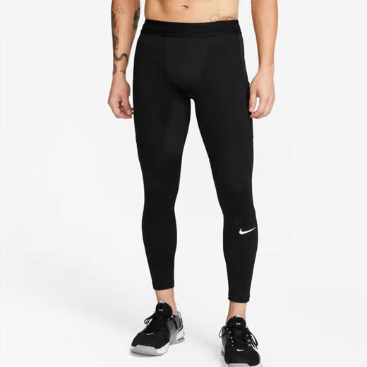 FB7962-010 商品图0