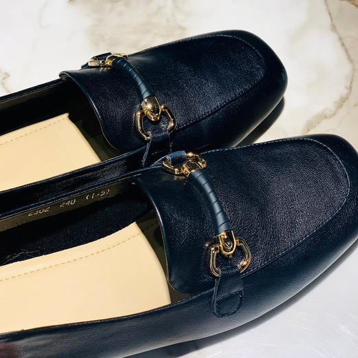 【百图lulu好物】【中跟乐福鞋】【偏小一个码 】 粗跟 软底 超纤软皮 中跟乐福鞋 商品图6