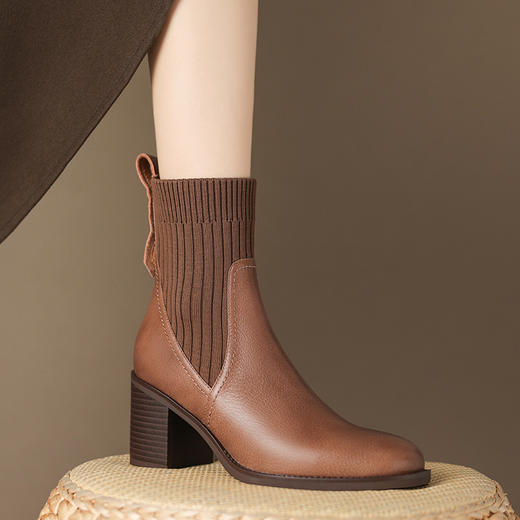 OLD-111英伦秋冬复古圆头毛线筒显瘦袜子靴女粗跟弹力短靴休闲黑色靴 商品图1