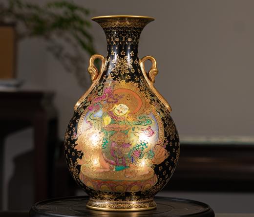 黄财神黑地彩唐双耳玉壶春 商品图0