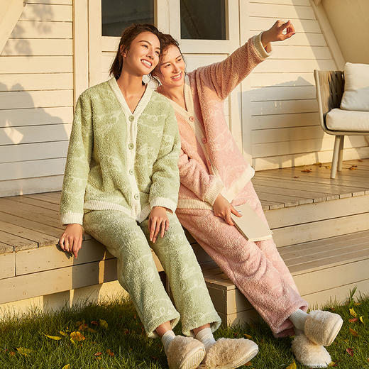 都市丽人舒适外出女士睡衣女士米粒绒厚款长袖长裤类家居服套装LH30C3 商品图4