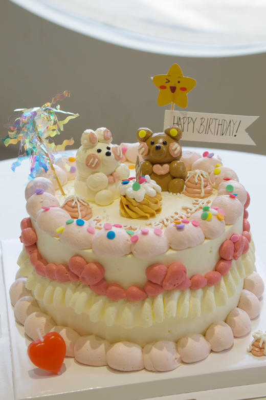 粉色小动物手绘蛋糕 商品图0