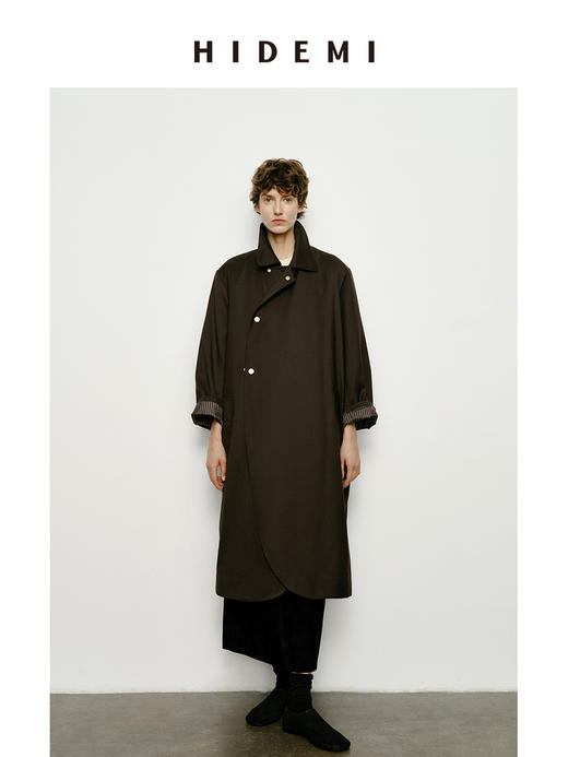 HIDEMI 极简不对称设计感撞钉深棕绿条纹卷边精纺羊毛廓形风衣 商品图1