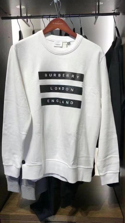 Burberry London England徽章贴标 🤵🏻经典的黑白撞色，任何场合都能随便搭，利落干净！美国代购，无中文标签，介意慎拍 商品图4