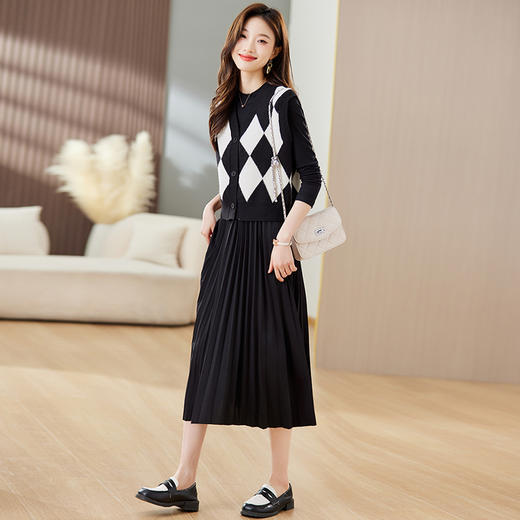 时尚气质两件套，毛衣马甲连衣裙HR-XMYR2376 商品图1