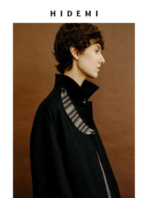 HIDEMI 精纺羊毛廓形条纹翻边复古长款飘领设计感风衣 商品图12