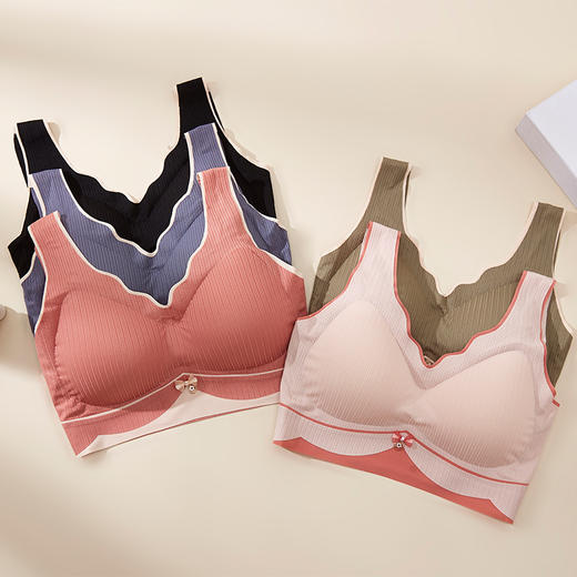 【随你胸型，贴身轻盈！】大码无痕无钢圈薄款背心式运动睡眠内衣女大胸显小收副乳美背文胸lmzb 商品图3