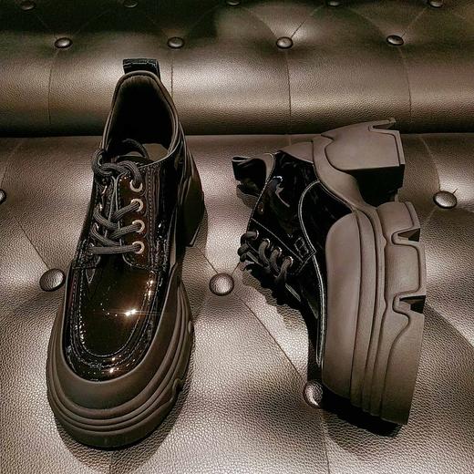 LFGJ 0127 漆皮厚底通勤款粗跟鞋 商品图2