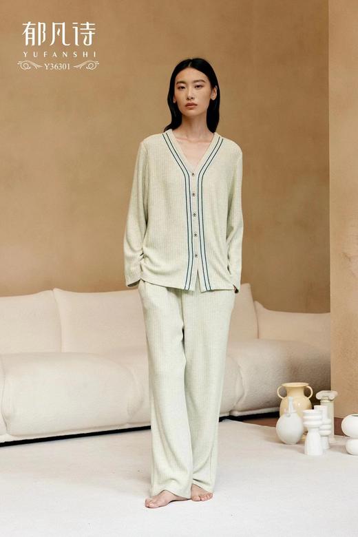 郁凡诗芭莎Y36301 商品图1