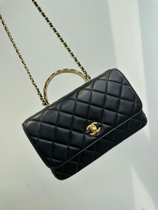 小香手提链条包   尺寸：24X22X8cm
尺寸：22X21X6.5cm
尺寸：17X10X3.5cm 商品图1