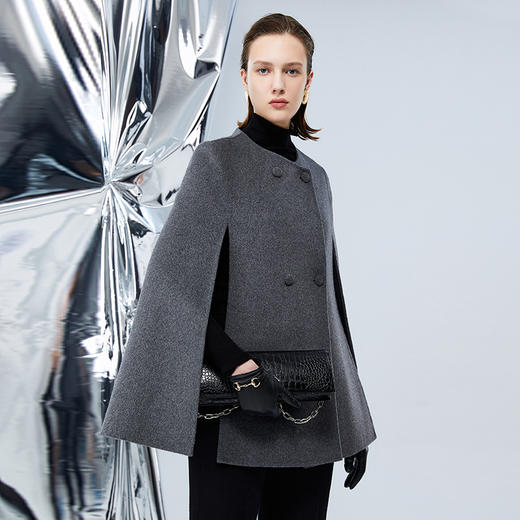 EITIE爱特爱冬季新款复古时髦个性斗篷显瘦大衣外套7614307 商品图3