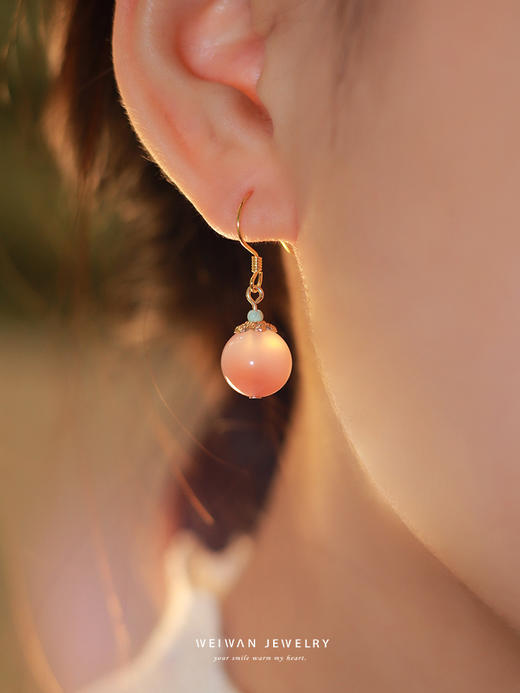 六鑫珠宝 桃花诺绯红玛瑙粉色气质耳坠 复古国风 商品图0