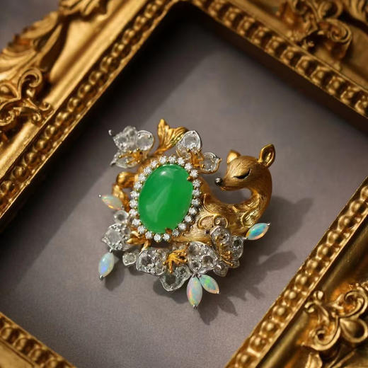 龢盒原创 18k金镶翡翠蛋面九色鹿胸针吊坠 商品图0