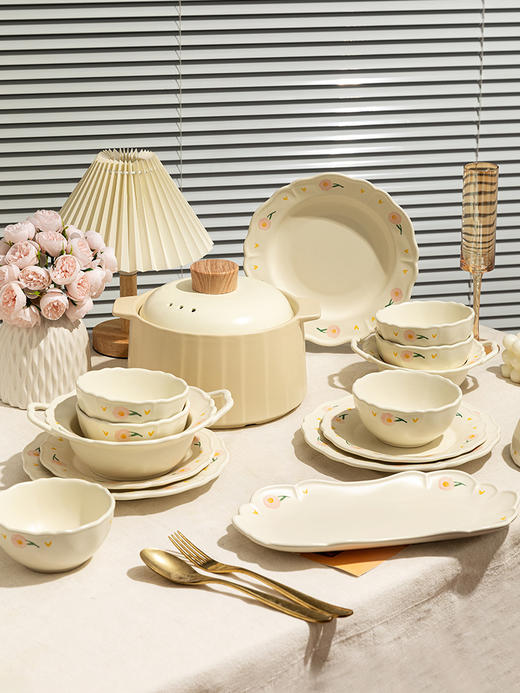 摩登主妇芍药碗碟套装家用2023新款陶瓷碗盘筷新婚乔迁奶油风餐具 商品图0
