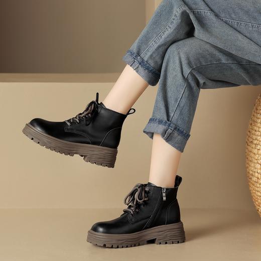 ZHR平底短靴女2023秋冬英伦风时尚复古质感靴子时髦感厚底马丁靴 商品图5