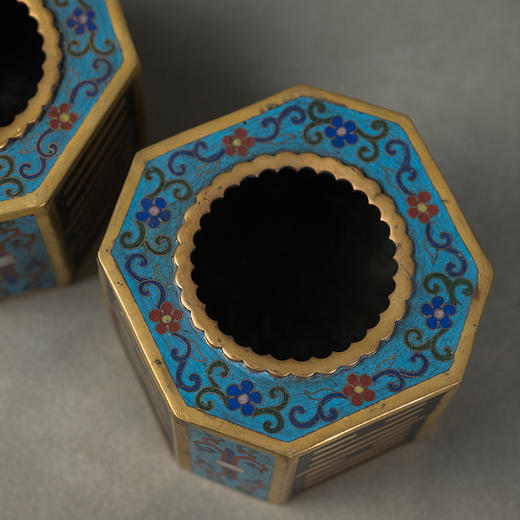清 铜胎掐丝珐琅八卦纹八角围棋罐（一对） 商品图2