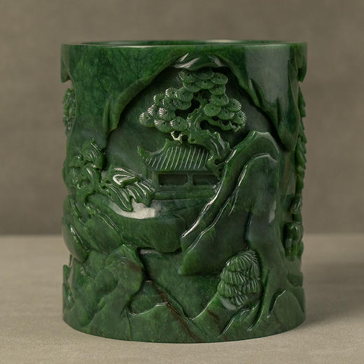 清 碧玉雕山水人物笔筒 商品图0