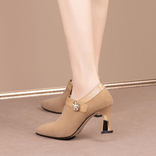 尖头粗跟高跟鞋，铆钉羊皮拼接窝窝鞋HY-H3052 商品图3