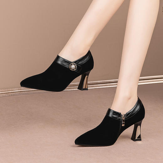 尖头粗跟高跟鞋，铆钉羊皮拼接窝窝鞋HY-H3052 商品图0