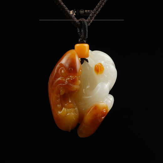 新疆省级玉雕大师张家军高级定制羊脂玉籽料兽首孤品挂件 商品图4