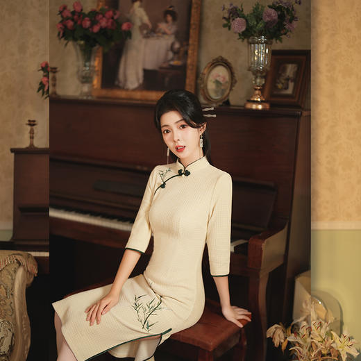 JLM 3156日常修身气质旗袍单层雪尼尔绣花款 商品图2
