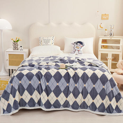 【品牌直发】加倍生活 雪貂绒四季毯 双面加绒 亲肤细腻 一毯多用 商品图5