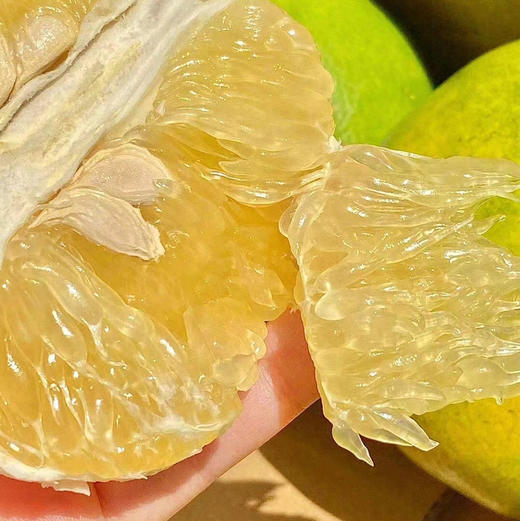 新到一款不错的青柚，跟以色列青柚很像，翡翠青柚，清甜，嫩个，多汁。 商品图0