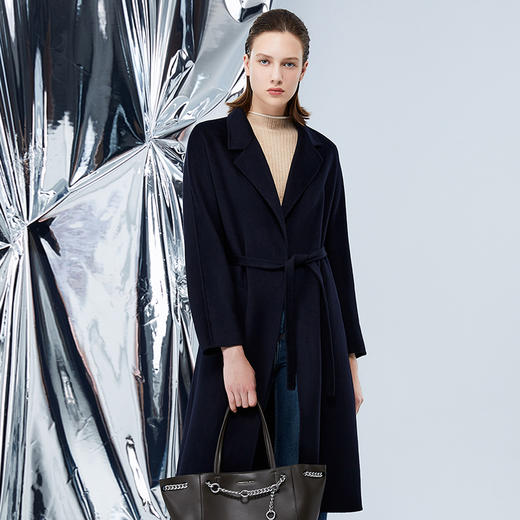 EITIE爱特爱冬季新款气质中长款宽松大气毛呢大衣外套7614304 商品图3