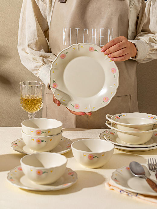 摩登主妇芍药碗碟套装家用2023新款陶瓷碗盘筷新婚乔迁奶油风餐具 商品图1
