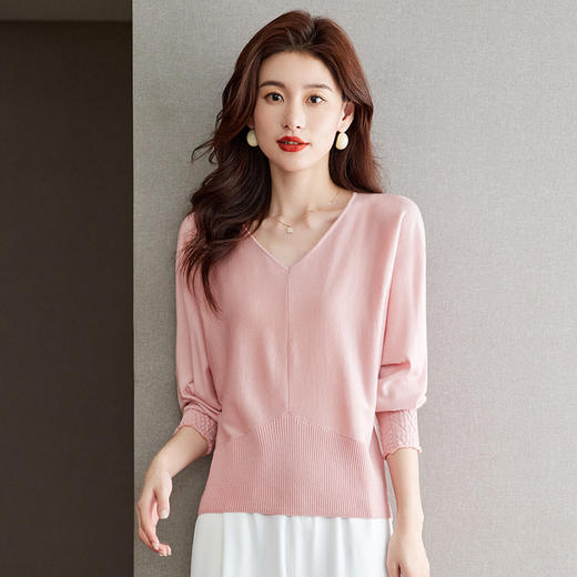 CC-J243    v领针织打底衫女秋冬2023新款设计感小众修身毛衣濮院档口 商品图0
