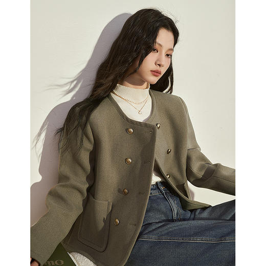 西遇法式复古呢子宽松短款外套女新款秋冬双排扣圆领上衣V2238635 商品图3