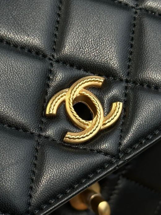 小香手提链条包   尺寸：24X22X8cm
尺寸：22X21X6.5cm
尺寸：17X10X3.5cm 商品图8