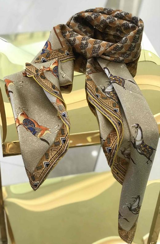 优品堂【繁花🌸似锦】桑蚕丝110*110方巾 商品图11