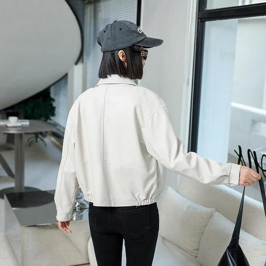 韩版短款皮衣外套女2023春秋新款宽松翻领皮包扣水洗PU皮衣女 商品图1