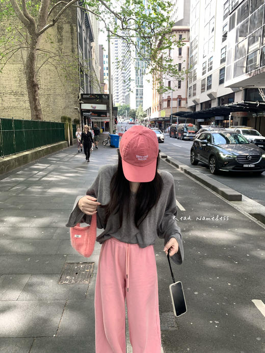Read Nameless /天丝羊毛灰色慵懒衫+小粉裤+粉色鸭舌帽 商品图3