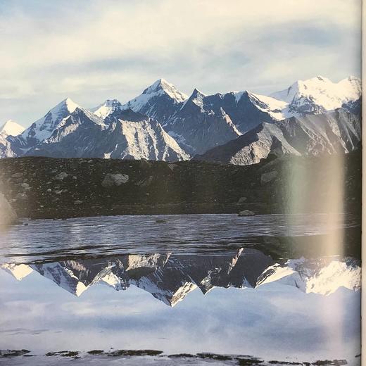 远山：与世界伟大山脉的相遇 约百幅插图 精装大16开 商品图7