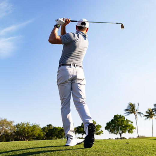 佳明（GARMIN） Approach S70 高尔夫 手表GPS电子球童 内置球场 运动腕表 商品图6