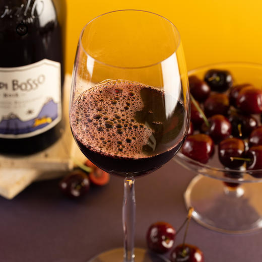 企鹅市集|意大利卡萨利酒庄 波索童话蓝布鲁斯科 红标/紫标 甜红起泡酒 商品图2