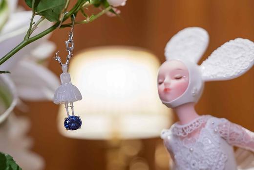 《致璀璨光芒的你》然女孩龙年耳坠/单只 商品图1