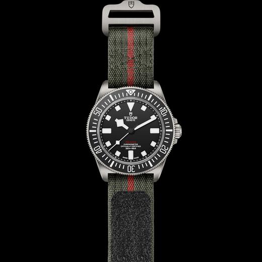 帝舵领潜型FXD | 帝舵表原厂机芯MT5602型（COSC）  单向旋转外圈  织纹表带 附送表带 商品图2