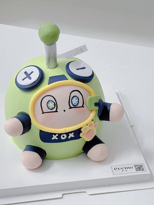 太空蛋仔 半翻糖装饰蛋糕 商品图1