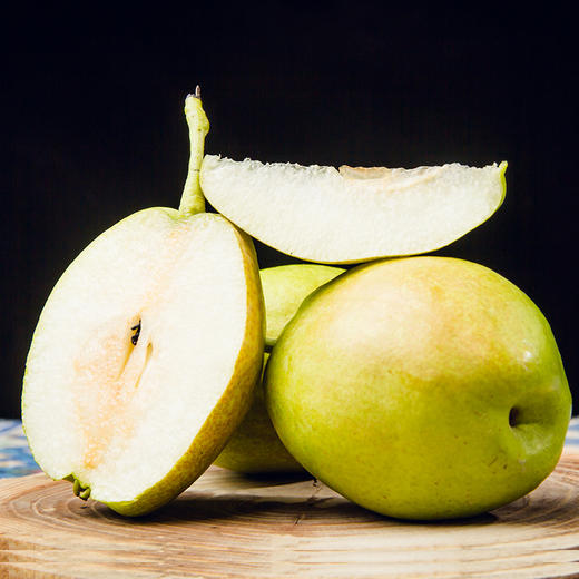 【新梨首上】库尔勒香梨，汁多味美，甘甜爽口，水份很足哦~ 商品图2