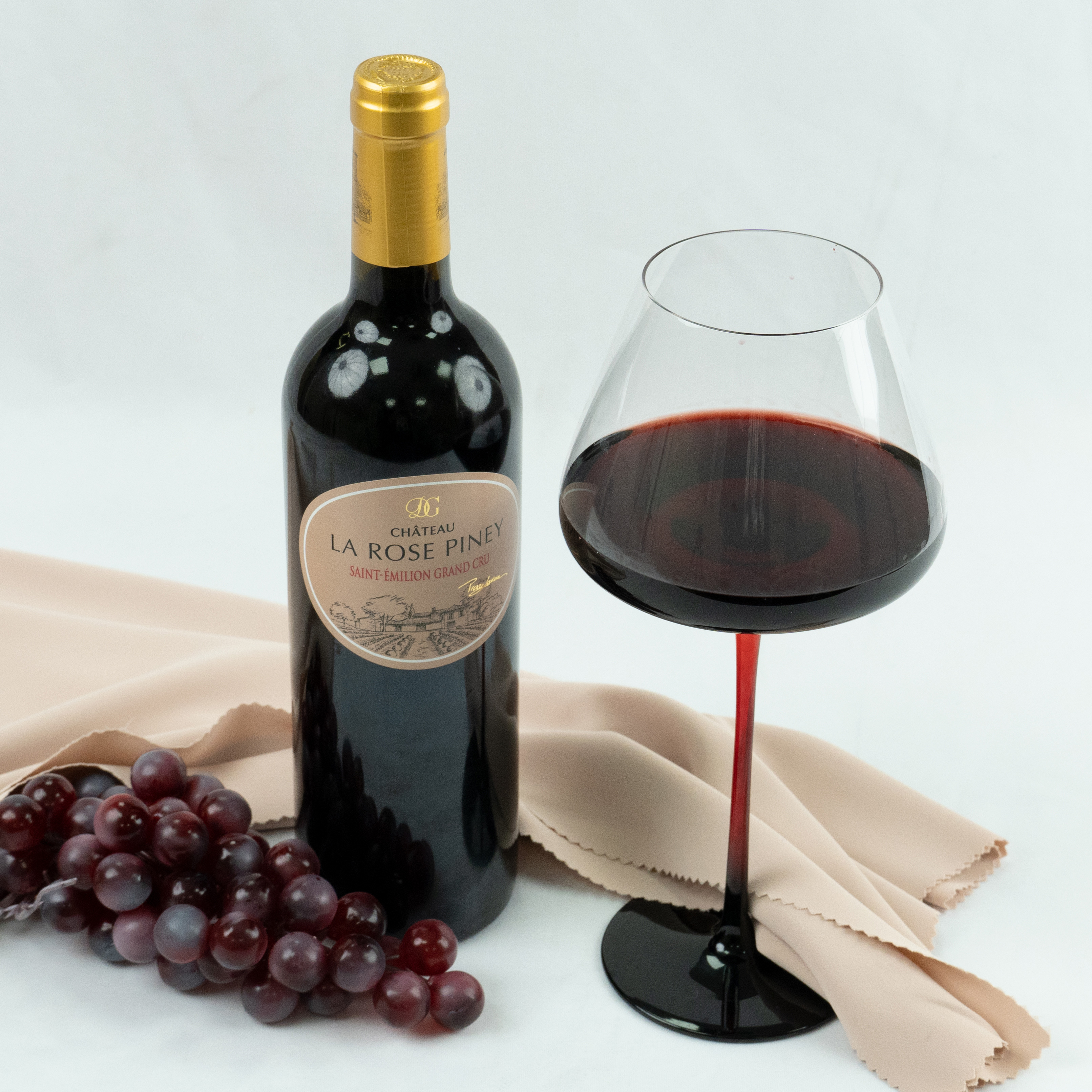 法国进口  皮诺玫瑰城堡干红葡萄酒