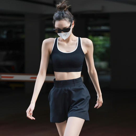 beemen 一体杯 高强度运动内衣  搭扣脱穿 U型美背 瑜伽健身背心 跑步跳操内衣 商品图1