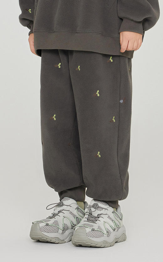 jnby   23年秋款 束脚长裤 1N9E12560 商品图3