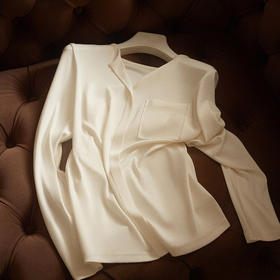 TG-TG03S269秋冬轻薄山羊绒口袋长袖打底衫女 V领白色内搭长袖T恤女宽松