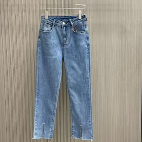 01-1 潘依绣丁丁宠粉  小脚开衩牛仔裤  DO6195