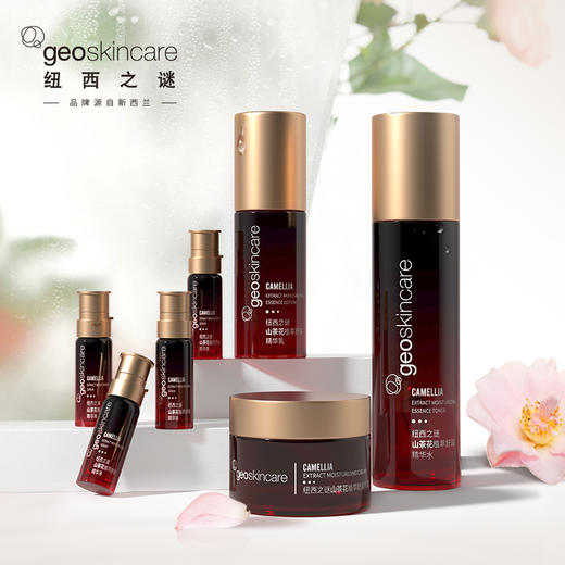 纽西之谜山茶花植萃舒润套盒（水100mL+乳50mL+霜30g+精华5mL*7） 商品图2