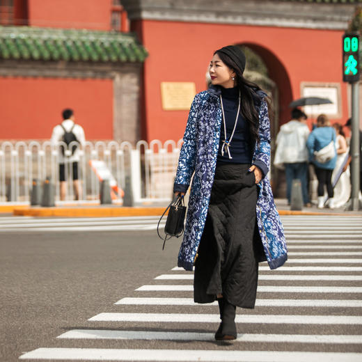 【林栖设计小店】【袄】（适合气温-10°至8°）90白鸭绒羽绒服双穿蓝印花纹立领2023秋冬新品外套1933312 商品图9